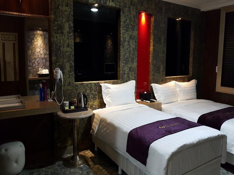I.Y Hotel Suwon Esterno foto