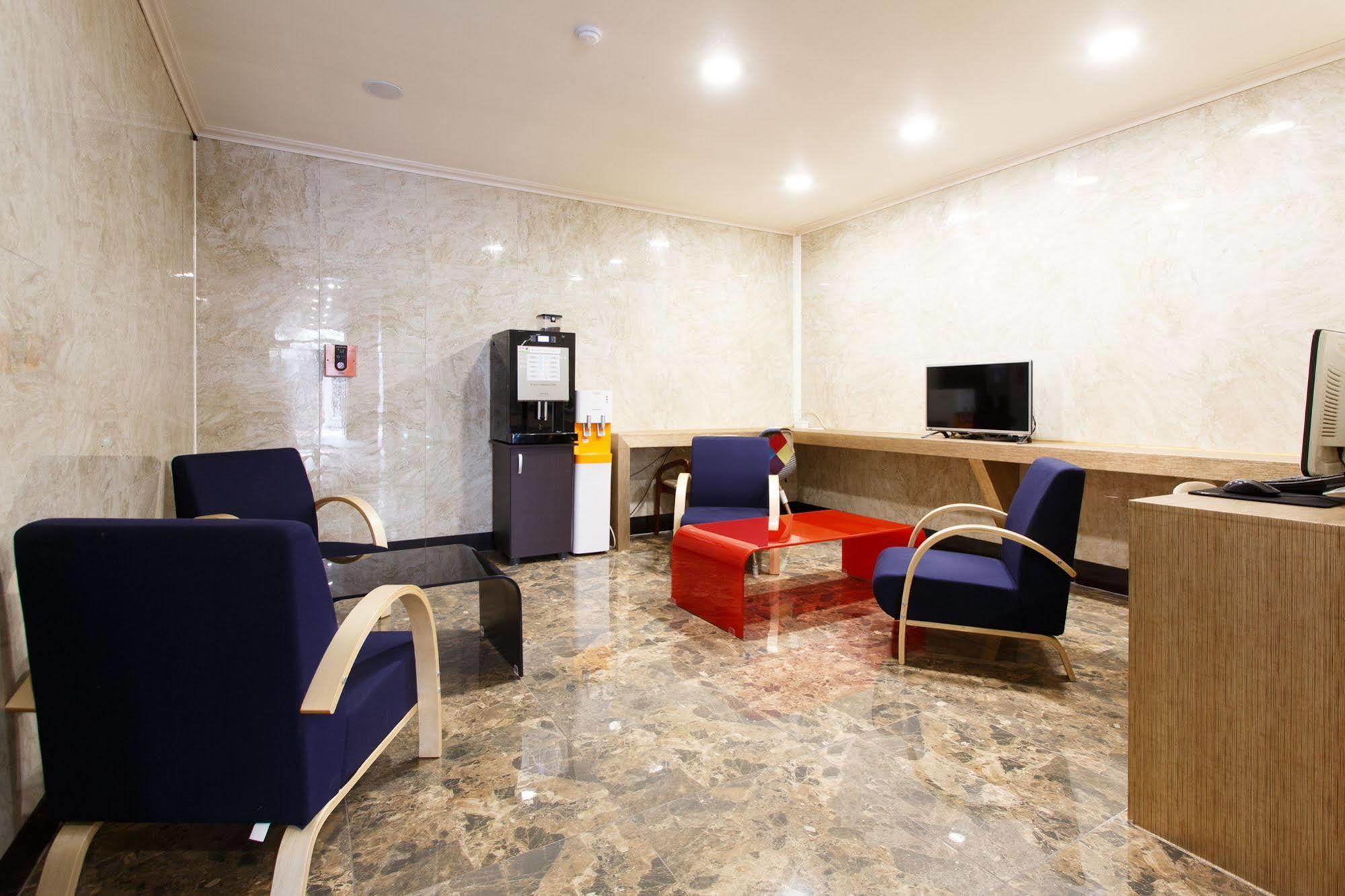 I.Y Hotel Suwon Esterno foto