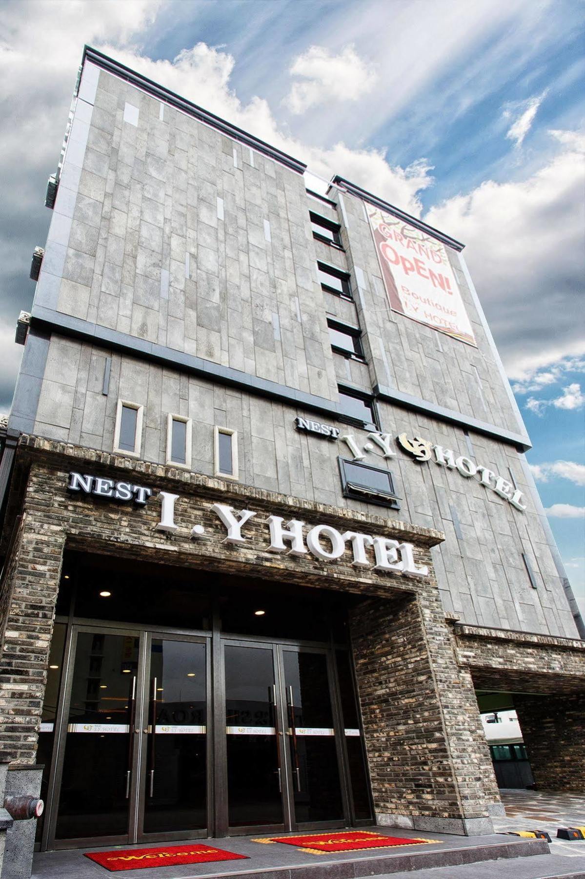I.Y Hotel Suwon Esterno foto