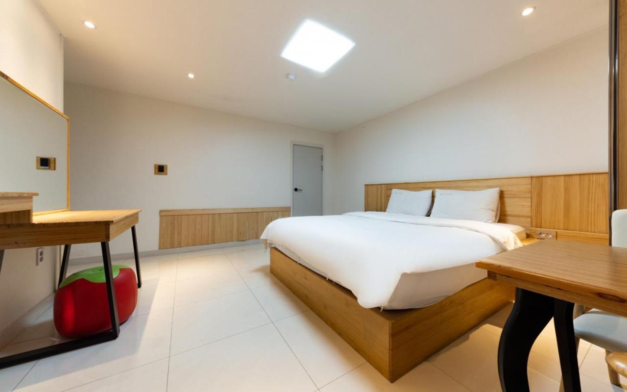 I.Y Hotel Suwon Esterno foto