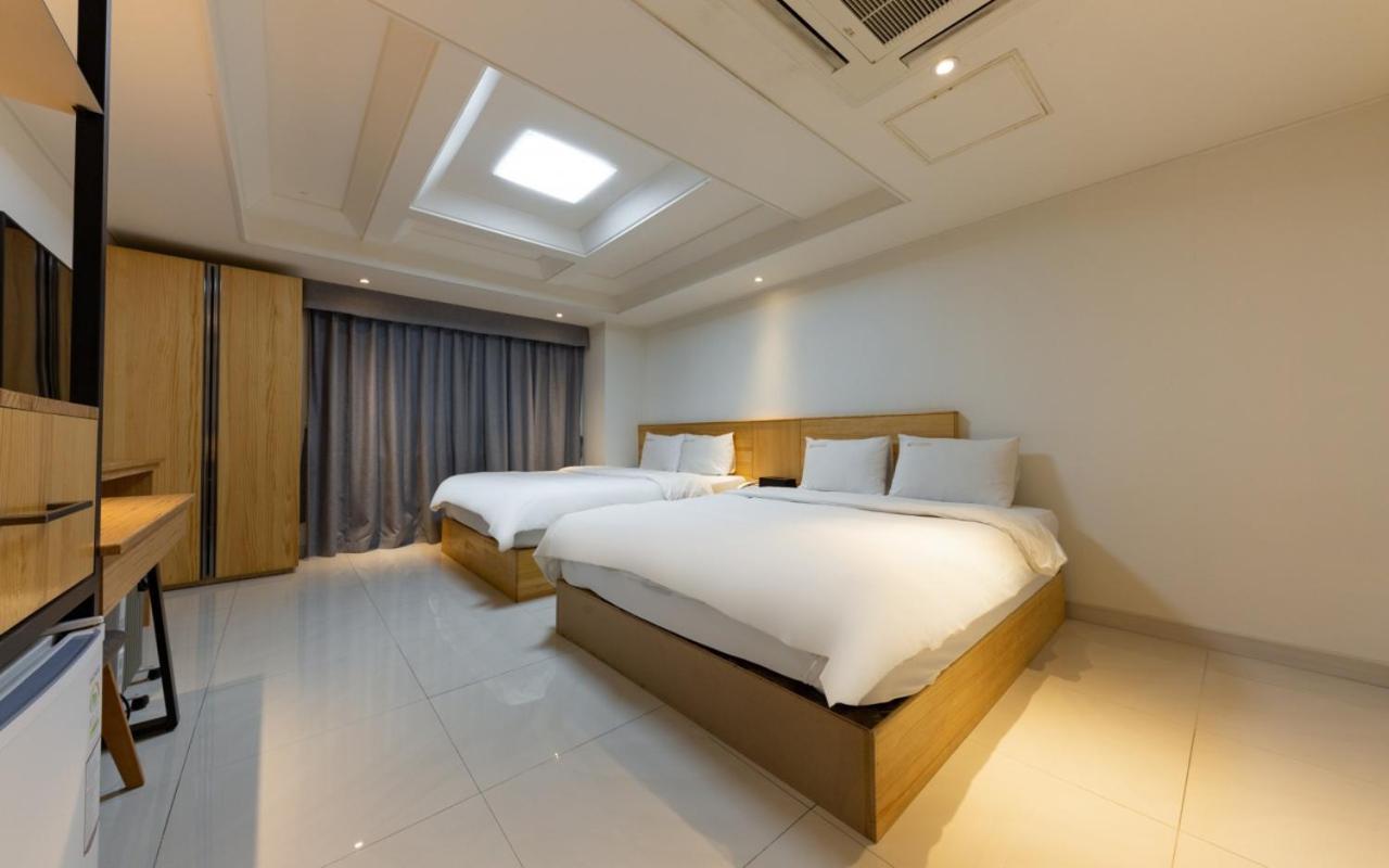 I.Y Hotel Suwon Esterno foto