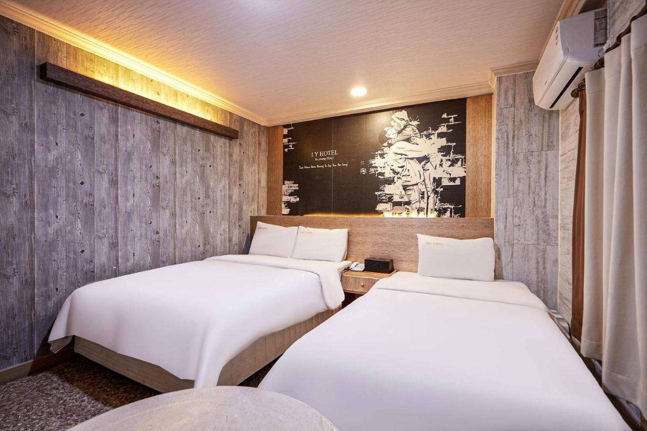 I.Y Hotel Suwon Esterno foto